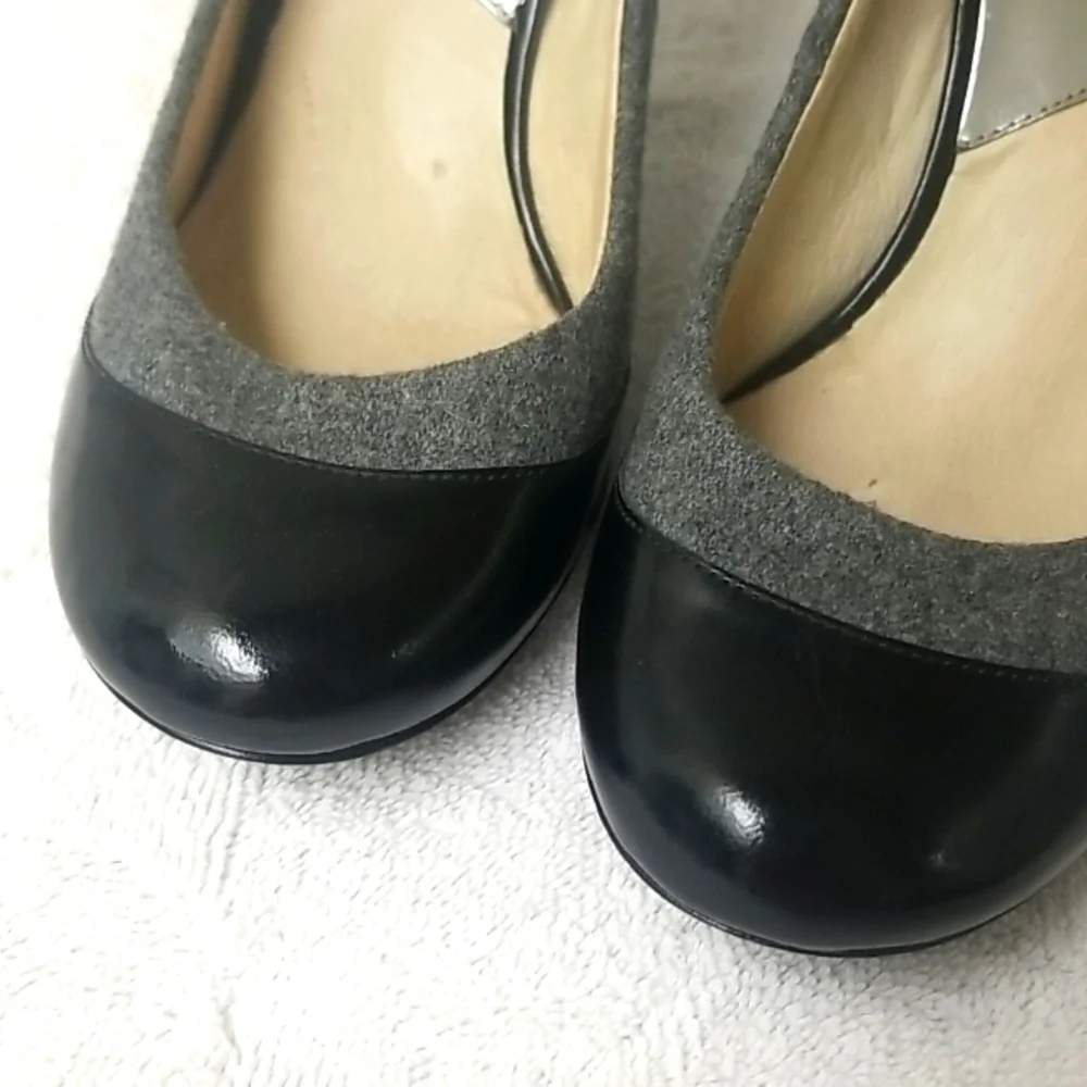 MICHAEL KORS cap toe pumps